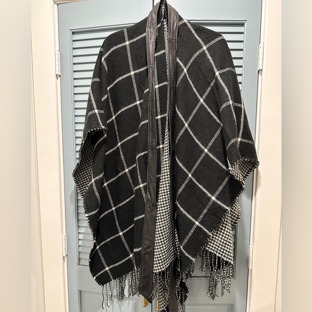 NWOT Michael Stars Reversible Ruana - Picture 3 of 6